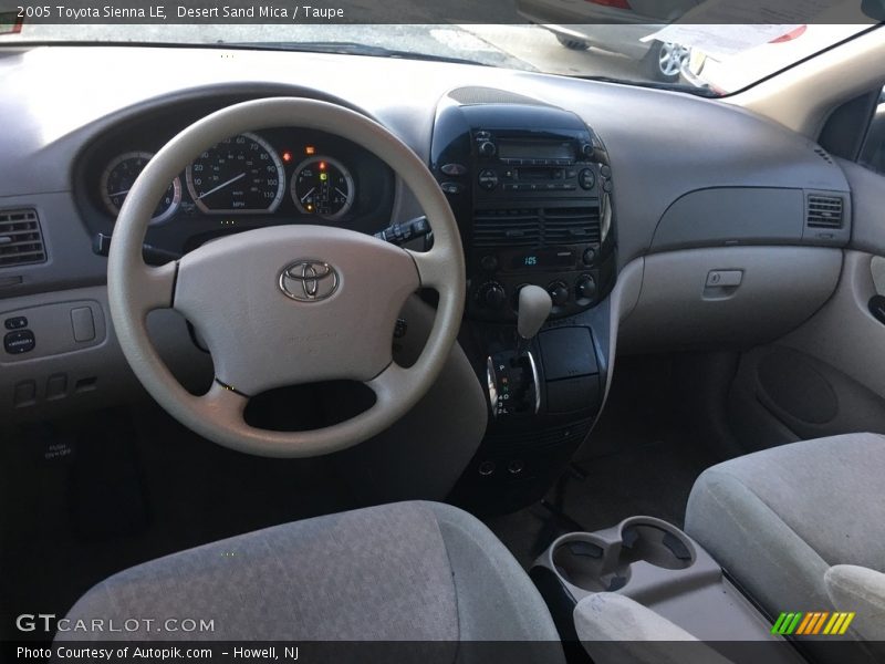 Desert Sand Mica / Taupe 2005 Toyota Sienna LE