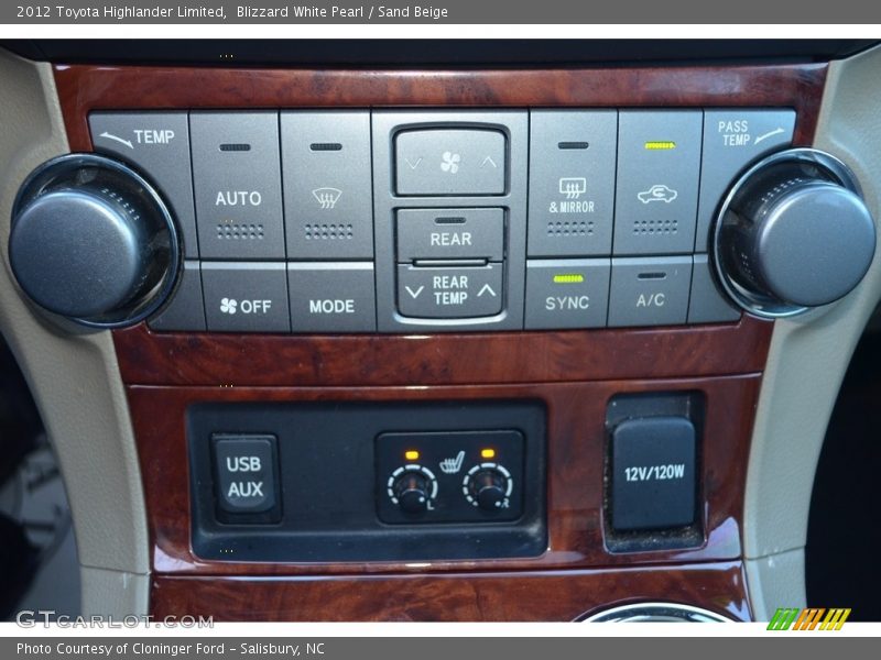Blizzard White Pearl / Sand Beige 2012 Toyota Highlander Limited