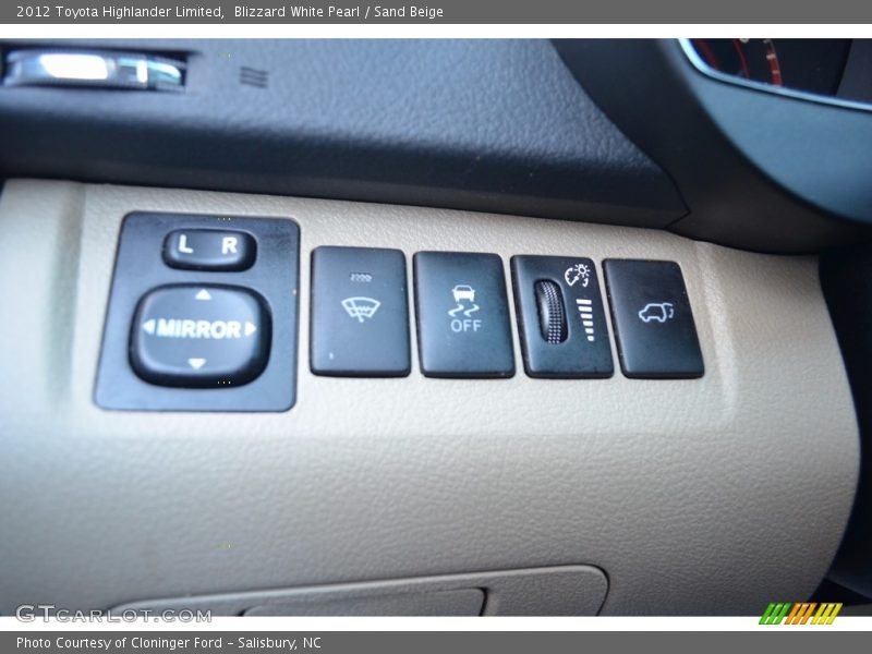 Blizzard White Pearl / Sand Beige 2012 Toyota Highlander Limited