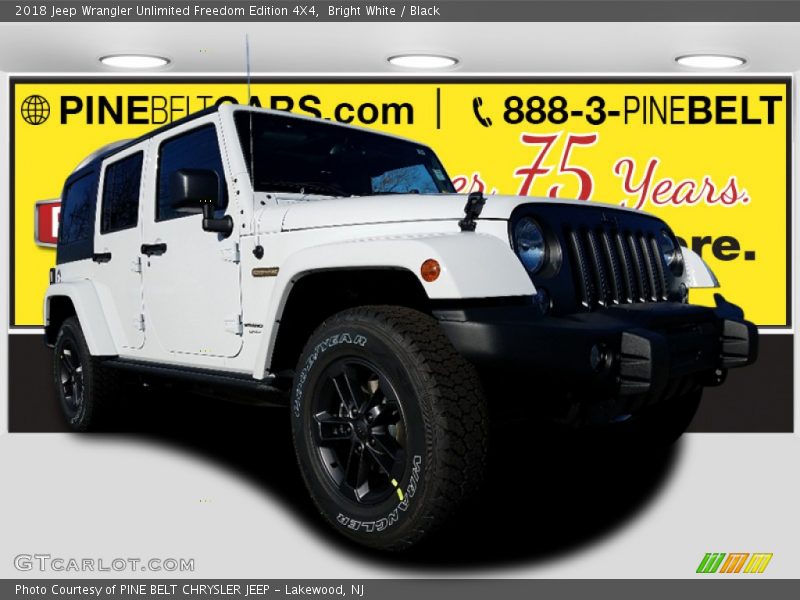 Bright White / Black 2018 Jeep Wrangler Unlimited Freedom Edition 4X4