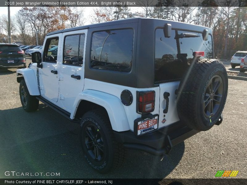 Bright White / Black 2018 Jeep Wrangler Unlimited Freedom Edition 4X4