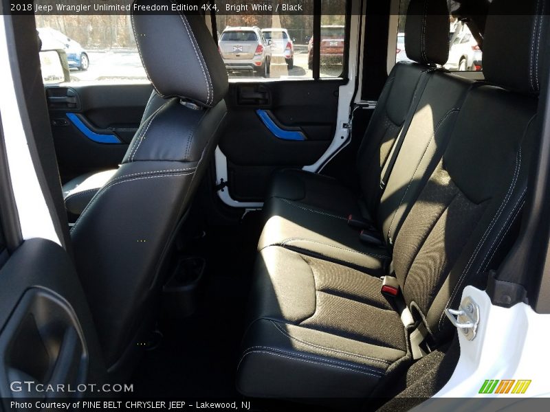 Bright White / Black 2018 Jeep Wrangler Unlimited Freedom Edition 4X4