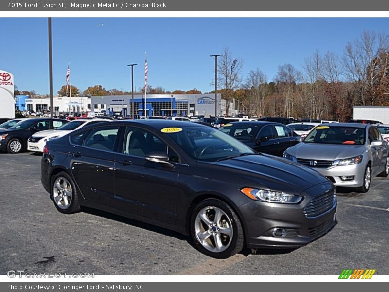 Magnetic Metallic / Charcoal Black 2015 Ford Fusion SE