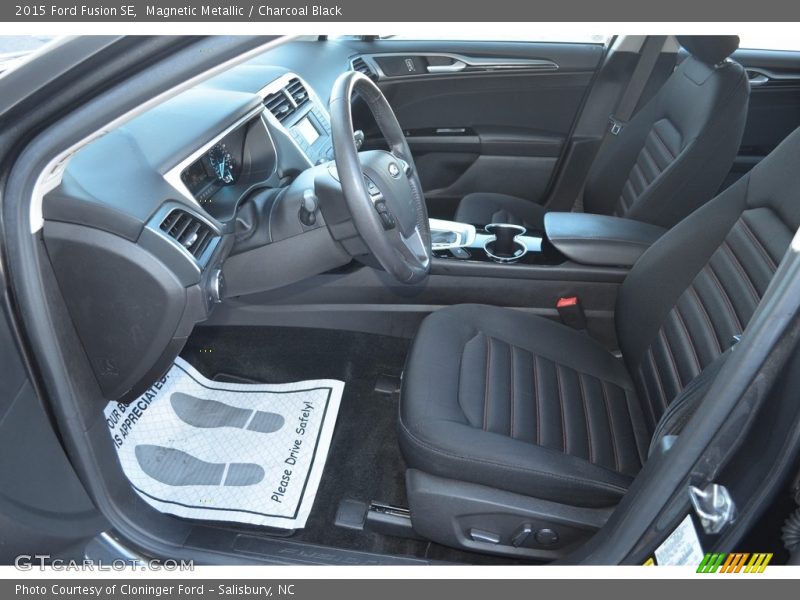 Magnetic Metallic / Charcoal Black 2015 Ford Fusion SE