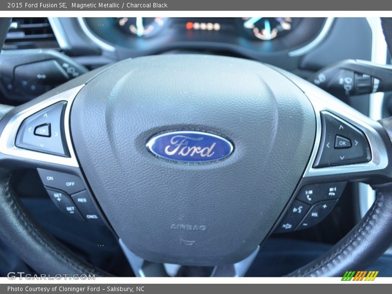 Magnetic Metallic / Charcoal Black 2015 Ford Fusion SE