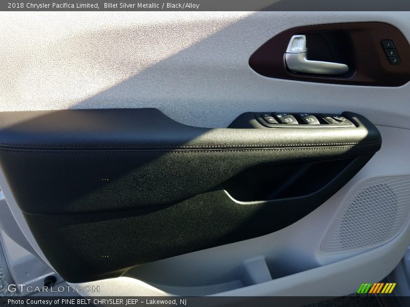 Billet Silver Metallic / Black/Alloy 2018 Chrysler Pacifica Limited