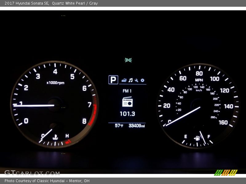 Quartz White Pearl / Gray 2017 Hyundai Sonata SE