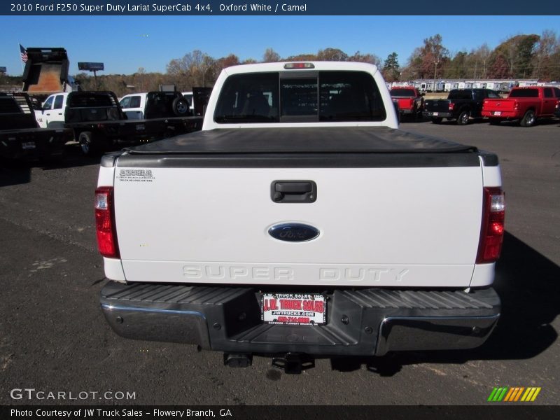 Oxford White / Camel 2010 Ford F250 Super Duty Lariat SuperCab 4x4