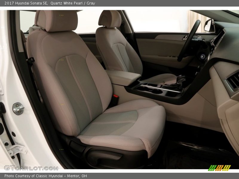Quartz White Pearl / Gray 2017 Hyundai Sonata SE
