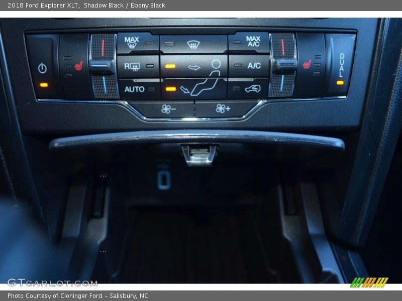 Shadow Black / Ebony Black 2018 Ford Explorer XLT