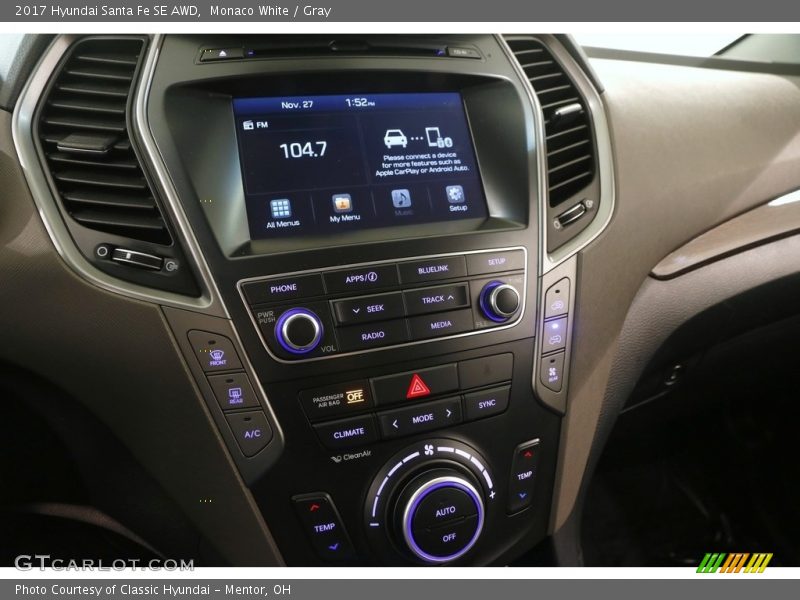 Monaco White / Gray 2017 Hyundai Santa Fe SE AWD