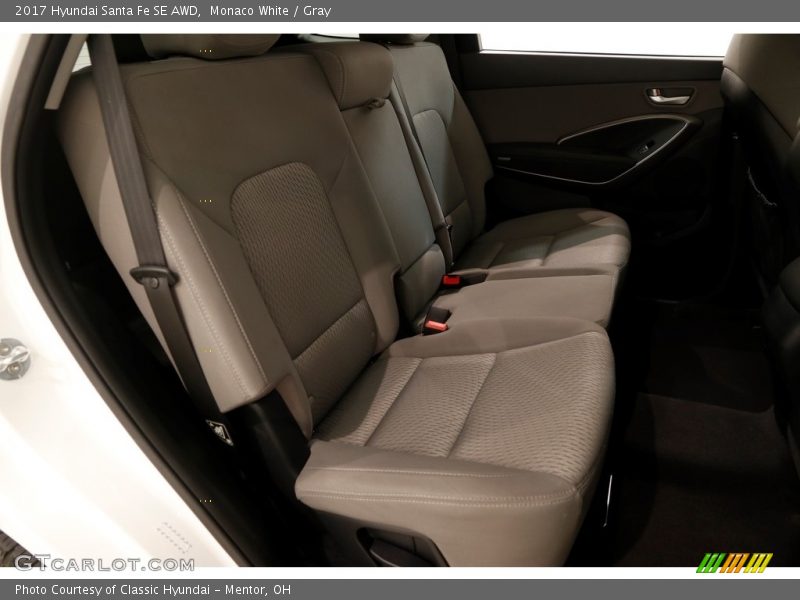 Monaco White / Gray 2017 Hyundai Santa Fe SE AWD