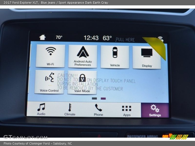 Blue Jeans / Sport Appearance Dark Earth Gray 2017 Ford Explorer XLT