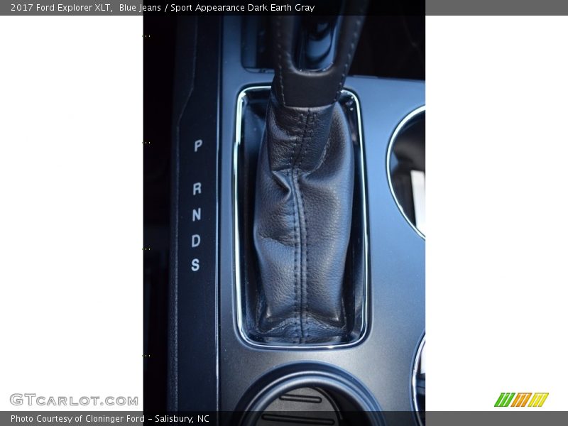 Blue Jeans / Sport Appearance Dark Earth Gray 2017 Ford Explorer XLT