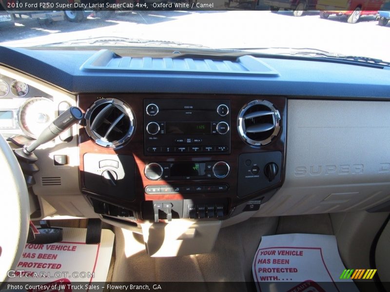 Oxford White / Camel 2010 Ford F250 Super Duty Lariat SuperCab 4x4