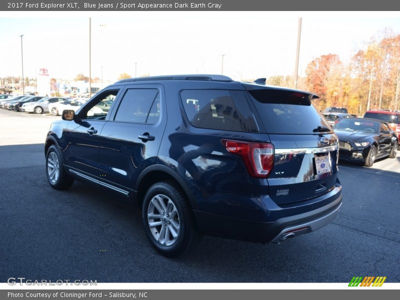 Blue Jeans / Sport Appearance Dark Earth Gray 2017 Ford Explorer XLT