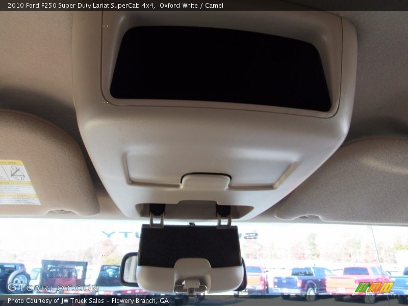 Oxford White / Camel 2010 Ford F250 Super Duty Lariat SuperCab 4x4