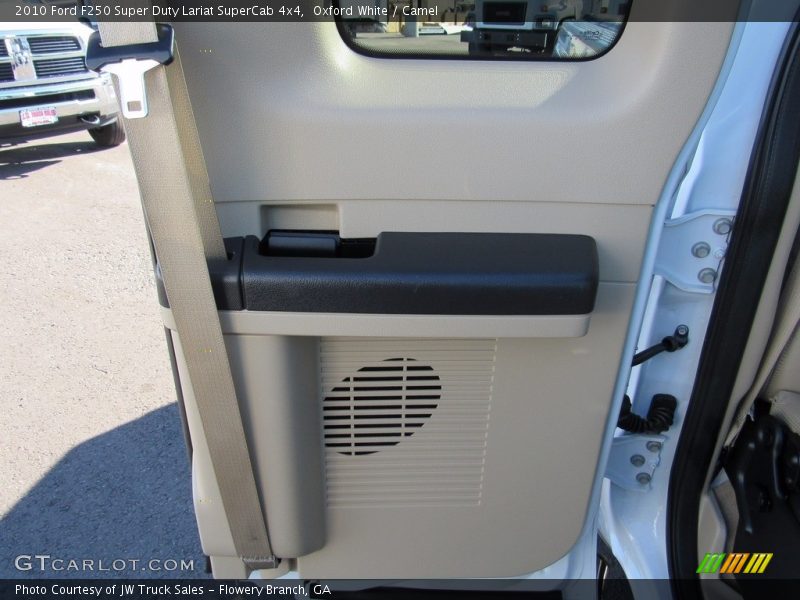 Oxford White / Camel 2010 Ford F250 Super Duty Lariat SuperCab 4x4