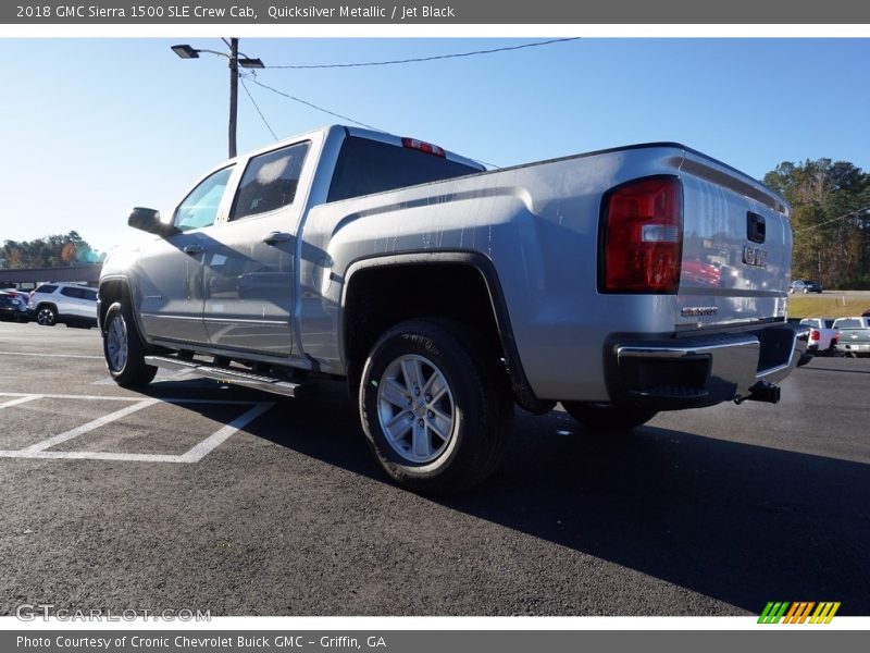 Quicksilver Metallic / Jet Black 2018 GMC Sierra 1500 SLE Crew Cab