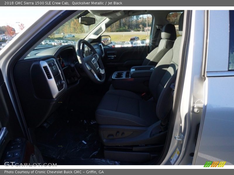 Quicksilver Metallic / Jet Black 2018 GMC Sierra 1500 SLE Crew Cab