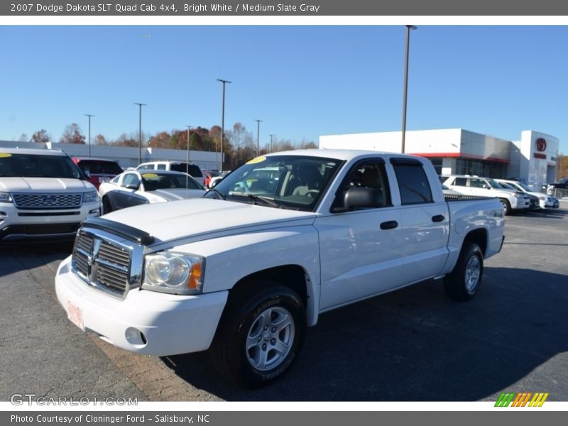 Bright White / Medium Slate Gray 2007 Dodge Dakota SLT Quad Cab 4x4