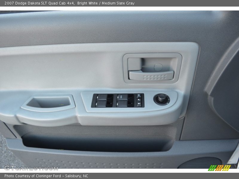 Bright White / Medium Slate Gray 2007 Dodge Dakota SLT Quad Cab 4x4