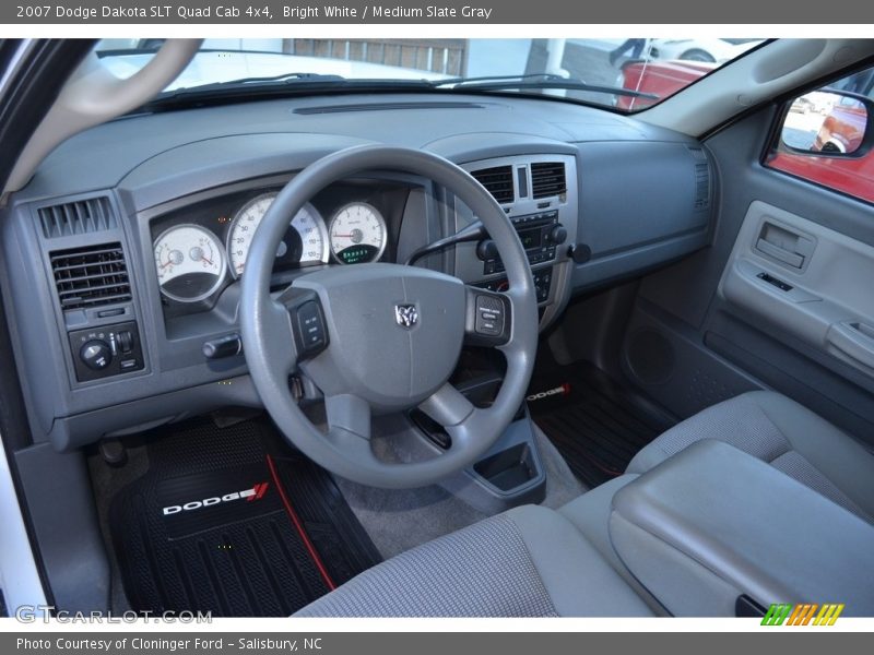 Bright White / Medium Slate Gray 2007 Dodge Dakota SLT Quad Cab 4x4