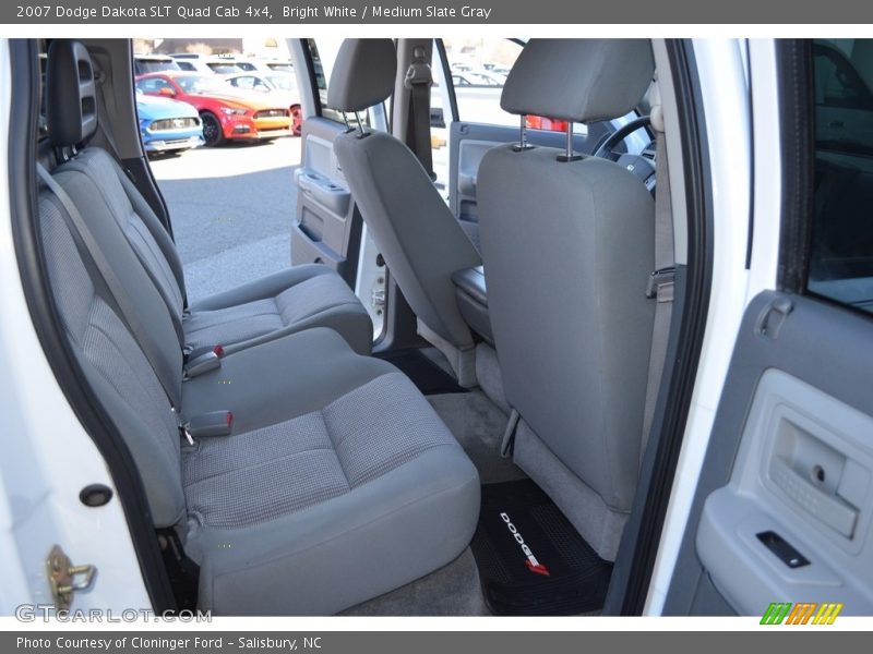 Bright White / Medium Slate Gray 2007 Dodge Dakota SLT Quad Cab 4x4