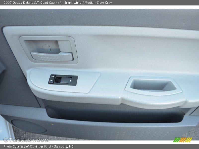 Bright White / Medium Slate Gray 2007 Dodge Dakota SLT Quad Cab 4x4