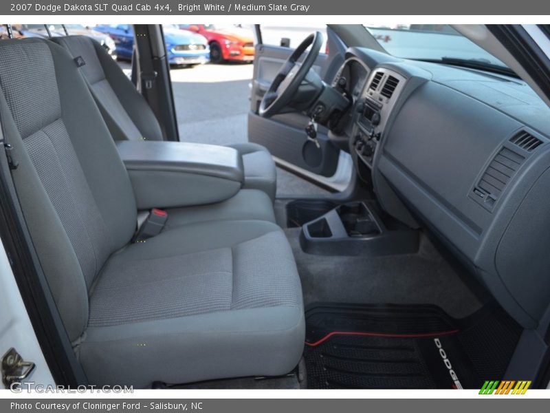 Bright White / Medium Slate Gray 2007 Dodge Dakota SLT Quad Cab 4x4