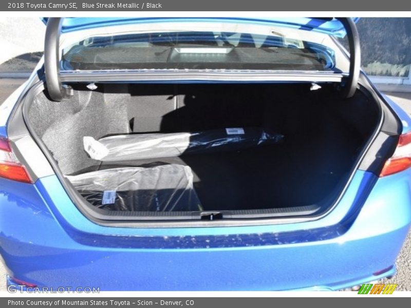 Blue Streak Metallic / Black 2018 Toyota Camry SE