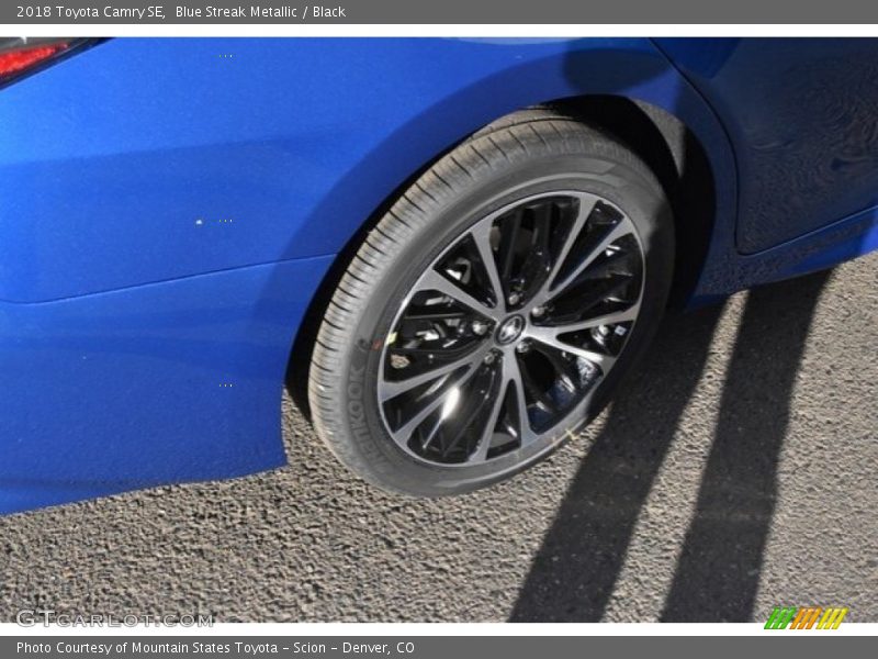 Blue Streak Metallic / Black 2018 Toyota Camry SE