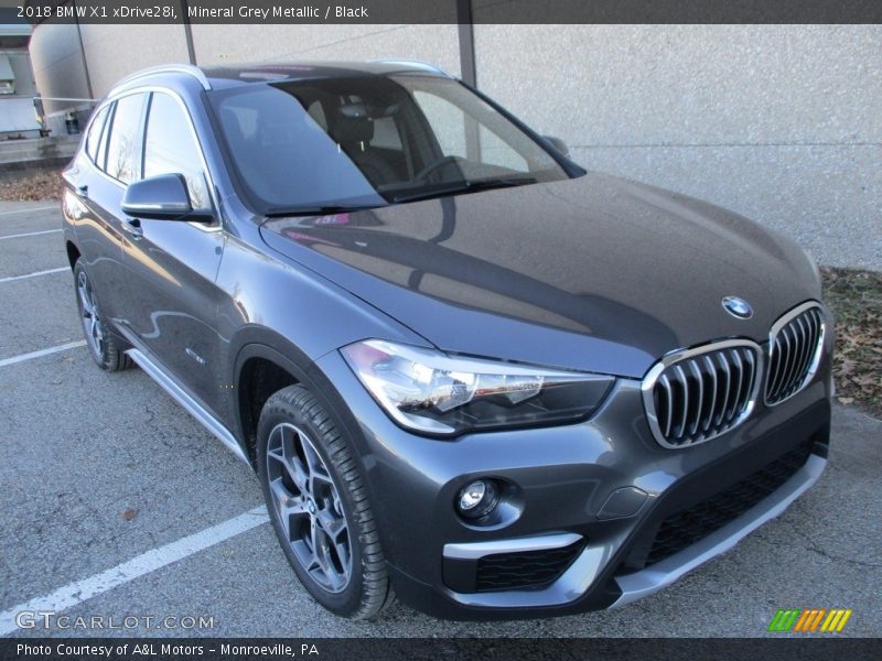 Mineral Grey Metallic / Black 2018 BMW X1 xDrive28i