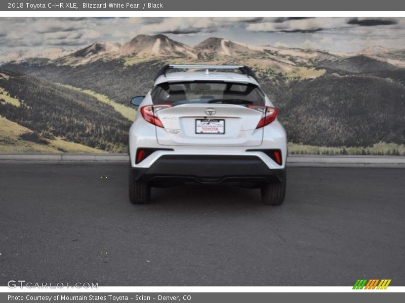 Blizzard White Pearl / Black 2018 Toyota C-HR XLE