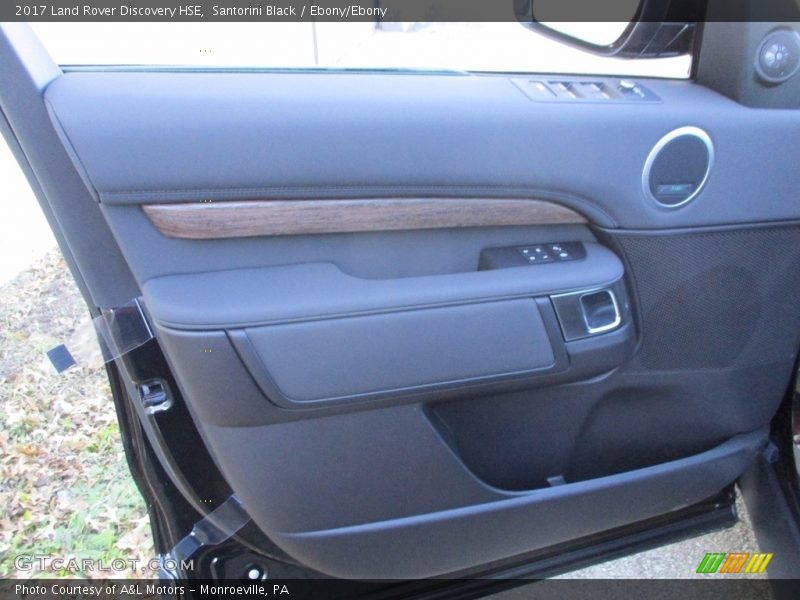 Santorini Black / Ebony/Ebony 2017 Land Rover Discovery HSE