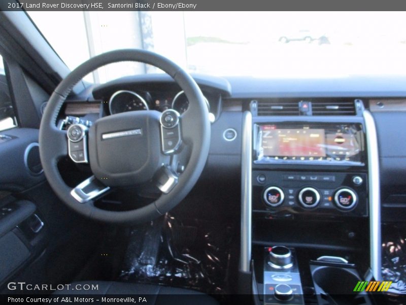 Santorini Black / Ebony/Ebony 2017 Land Rover Discovery HSE