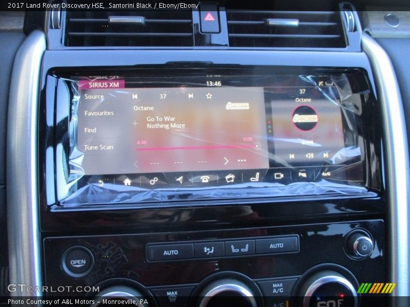 Santorini Black / Ebony/Ebony 2017 Land Rover Discovery HSE