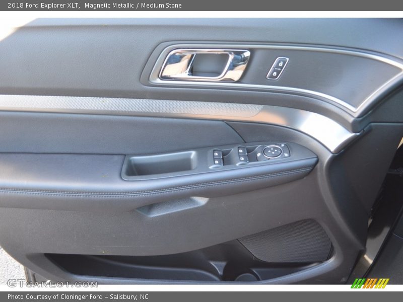 Magnetic Metallic / Medium Stone 2018 Ford Explorer XLT