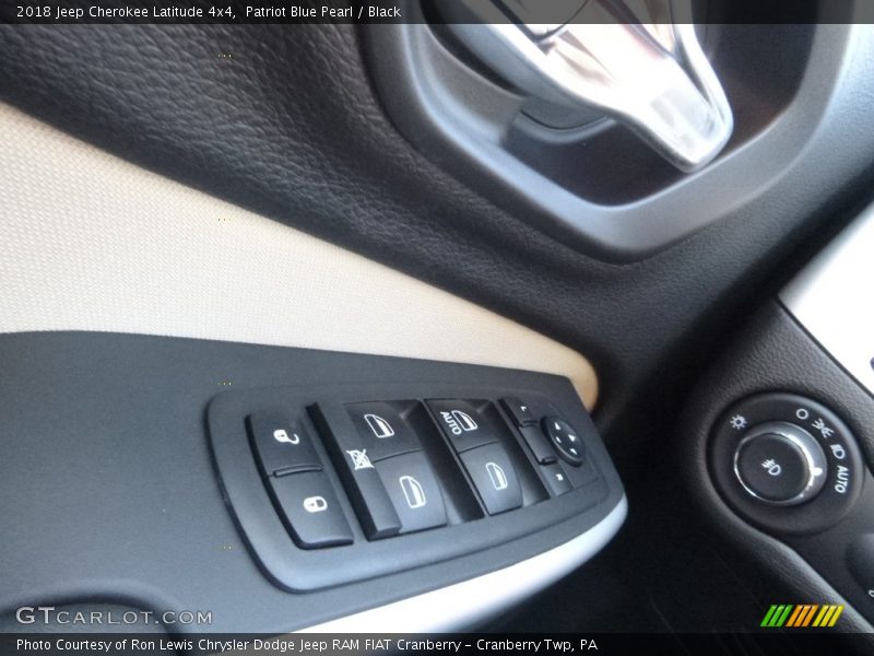 Patriot Blue Pearl / Black 2018 Jeep Cherokee Latitude 4x4