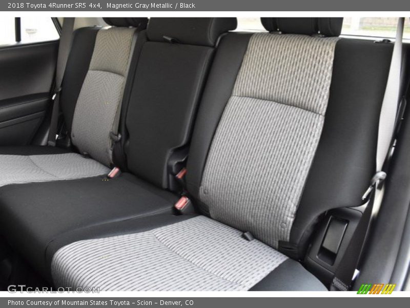 Magnetic Gray Metallic / Black 2018 Toyota 4Runner SR5 4x4