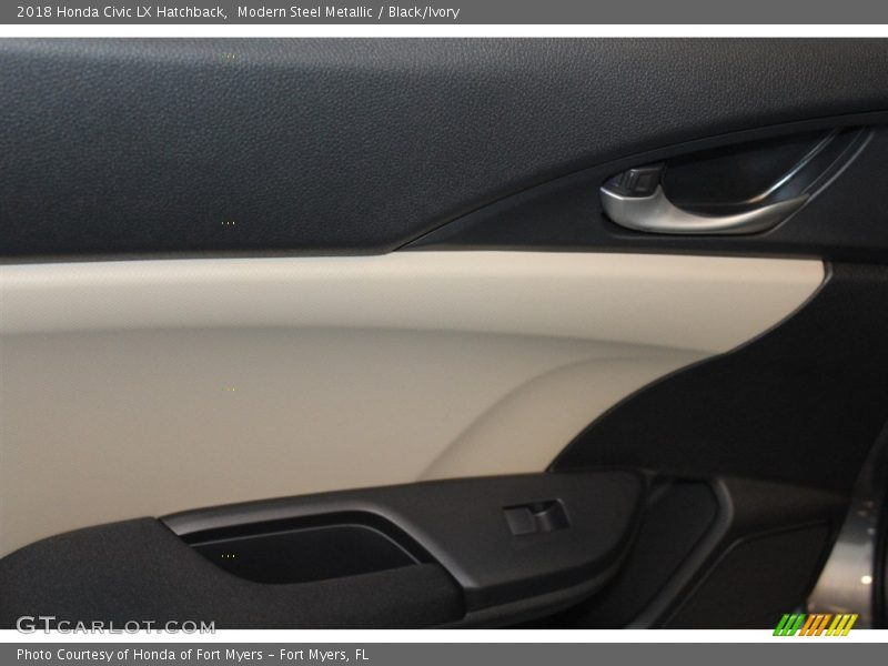 Modern Steel Metallic / Black/Ivory 2018 Honda Civic LX Hatchback