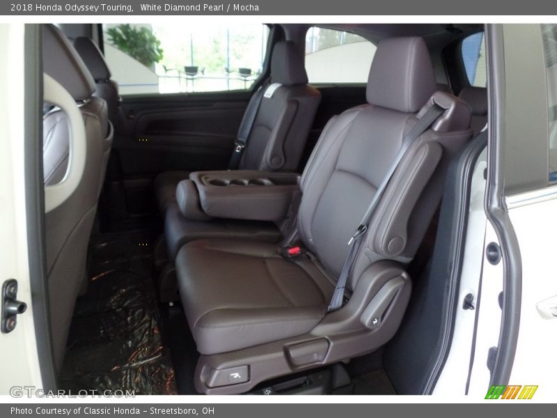 White Diamond Pearl / Mocha 2018 Honda Odyssey Touring