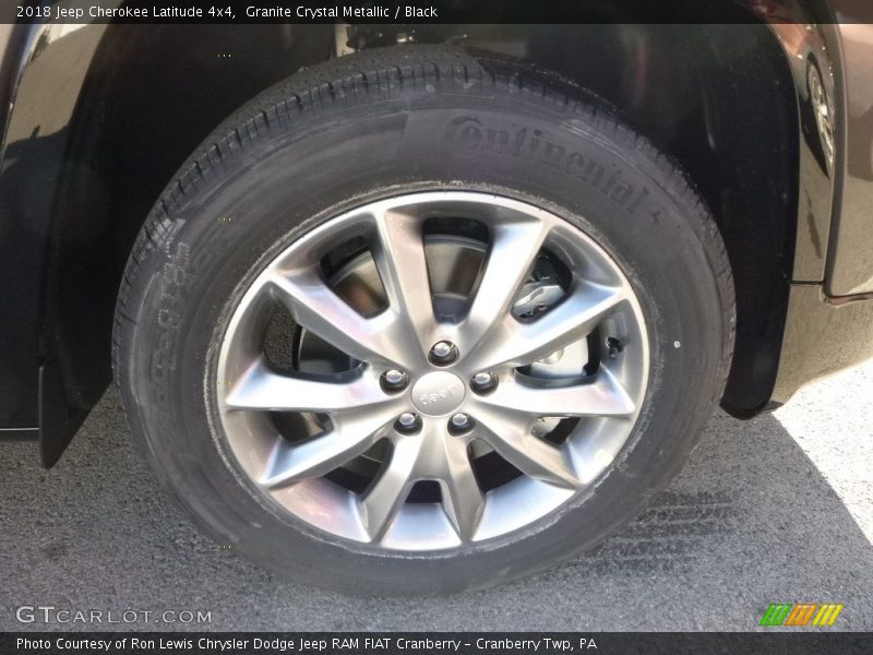 Granite Crystal Metallic / Black 2018 Jeep Cherokee Latitude 4x4