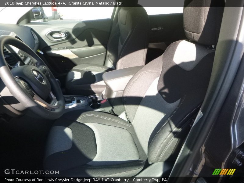 Granite Crystal Metallic / Black 2018 Jeep Cherokee Latitude 4x4