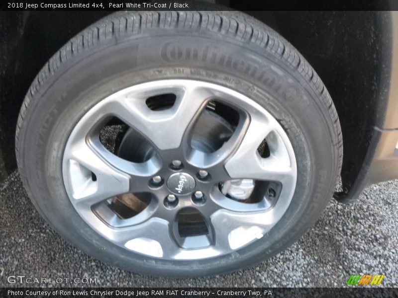 Pearl White Tri–Coat / Black 2018 Jeep Compass Limited 4x4