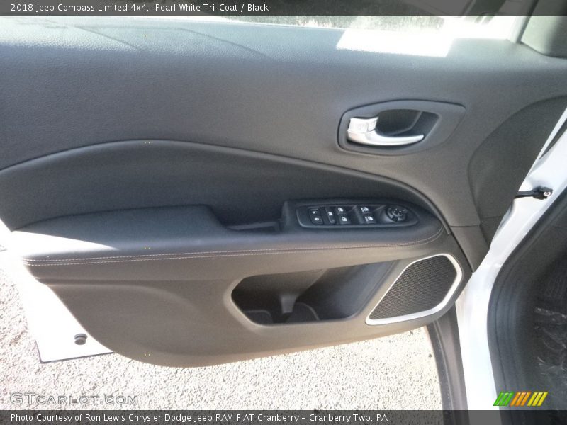 Pearl White Tri–Coat / Black 2018 Jeep Compass Limited 4x4