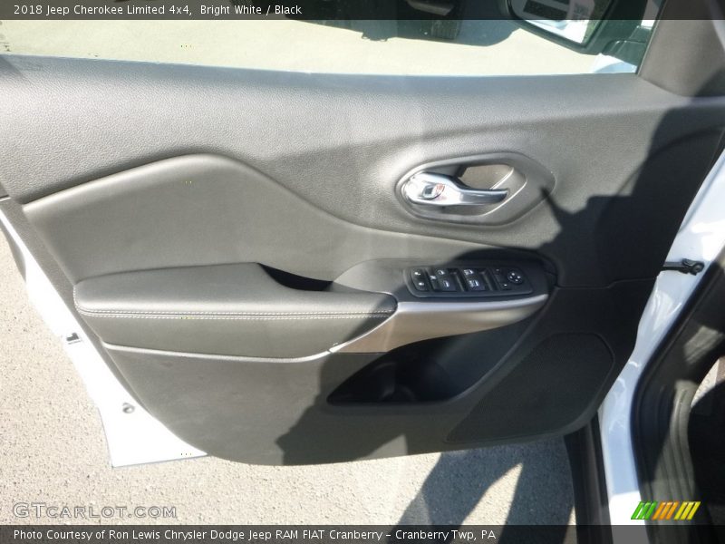Bright White / Black 2018 Jeep Cherokee Limited 4x4