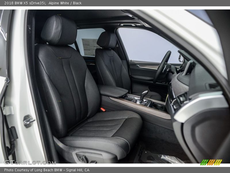 Alpine White / Black 2018 BMW X5 sDrive35i