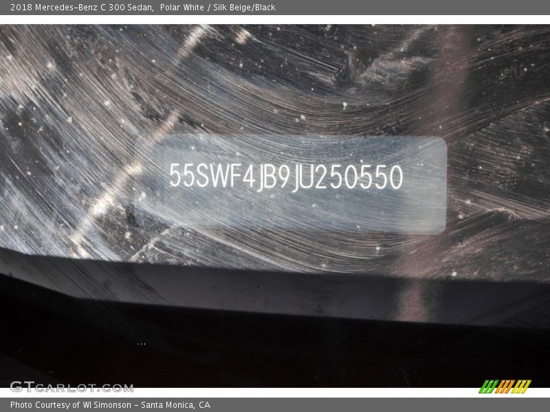 Polar White / Silk Beige/Black 2018 Mercedes-Benz C 300 Sedan