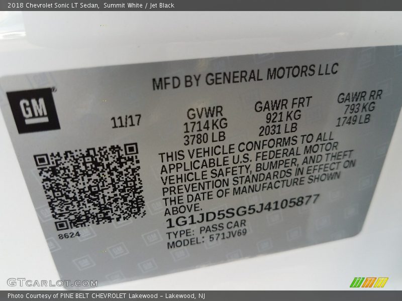 Summit White / Jet Black 2018 Chevrolet Sonic LT Sedan